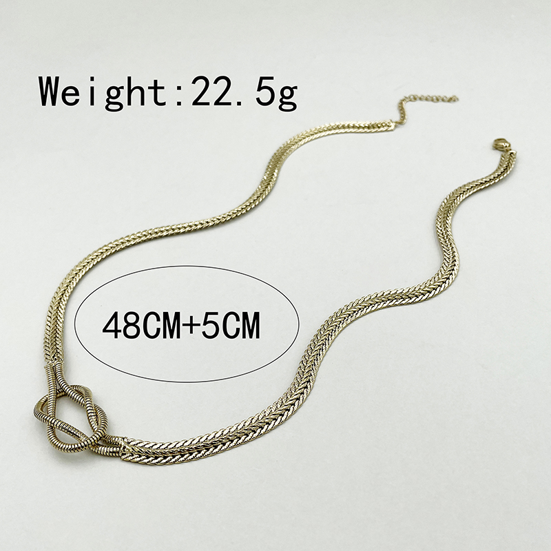 304 Stainless Steel 14K Gold Plated Roman Style Commute Plating Solid Color Necklace display picture 3