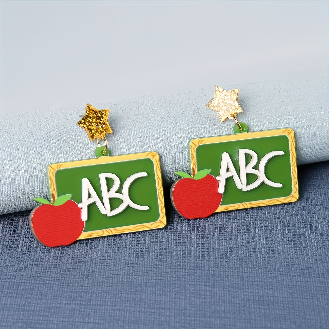 1 Pair Cartoon Style Letter Apple Arylic Drop Earrings display picture 5