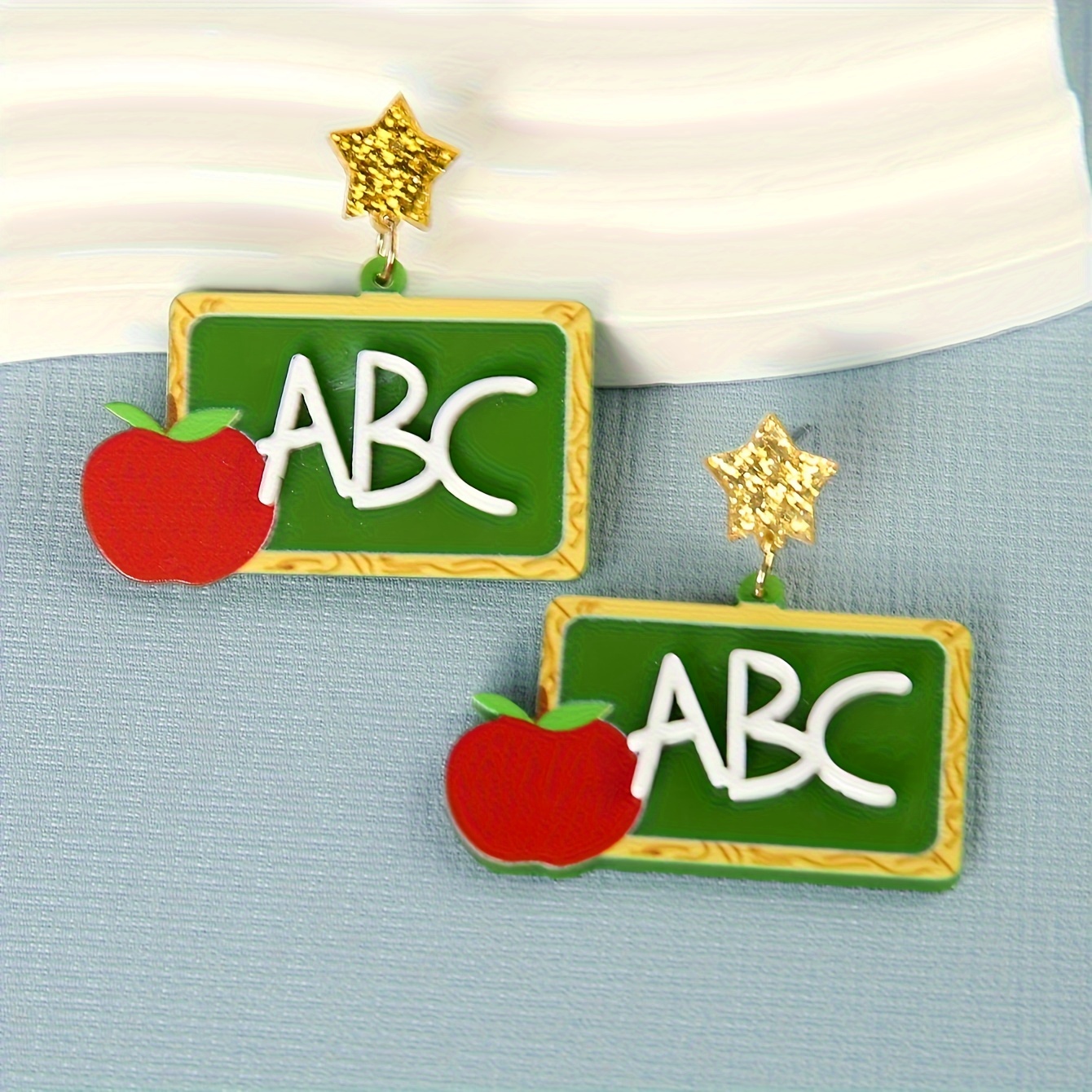 1 Pair Cartoon Style Letter Apple Arylic Drop Earrings display picture 2