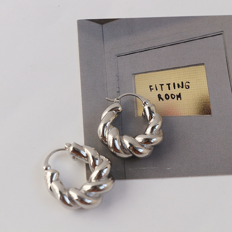 1 Pair Retro Solid Color Plating Alloy Hoop Earrings display picture 3