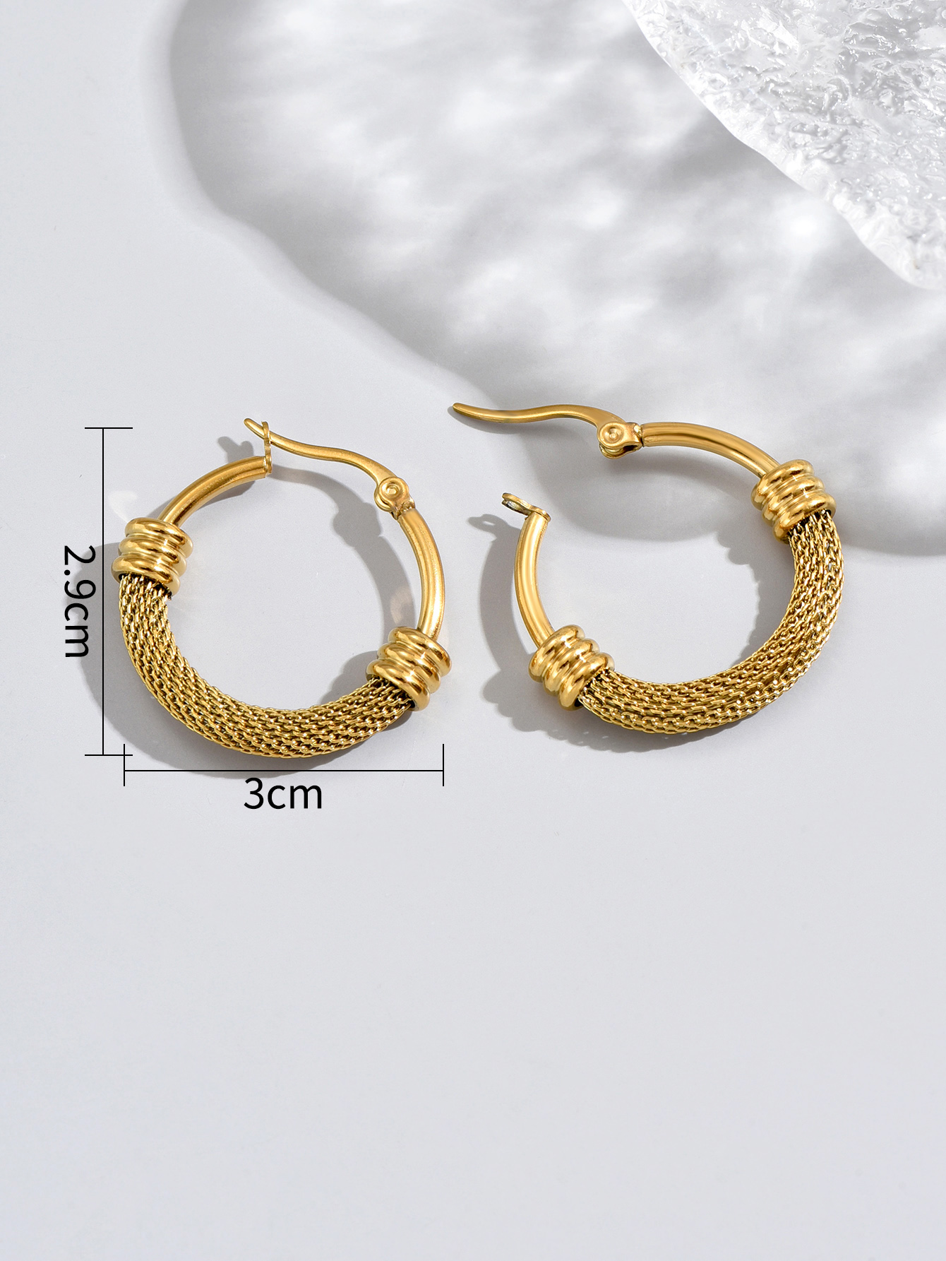 1 Pair Classic Style Roman Style Solid Color Plating Titanium Steel 18k Gold Plated Gold Plated Hoop Earrings display picture 5
