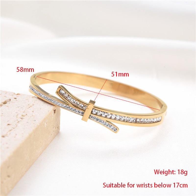 Vintage Style Solid Color Stainless Steel Plating Bangle display picture 5