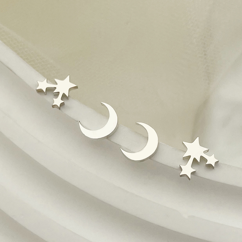 1 Set Elegant Sweet Star Moon 304 Stainless Steel Ear Studs display picture 2