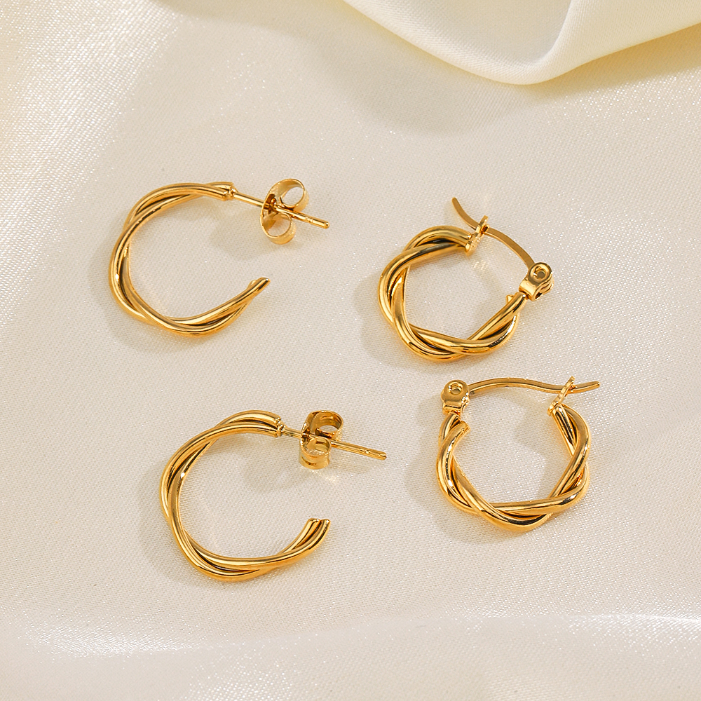 1 Pair Simple Style C Shape Twist Plating 304 Stainless Steel 18K Gold Plated Hoop Earrings display picture 3