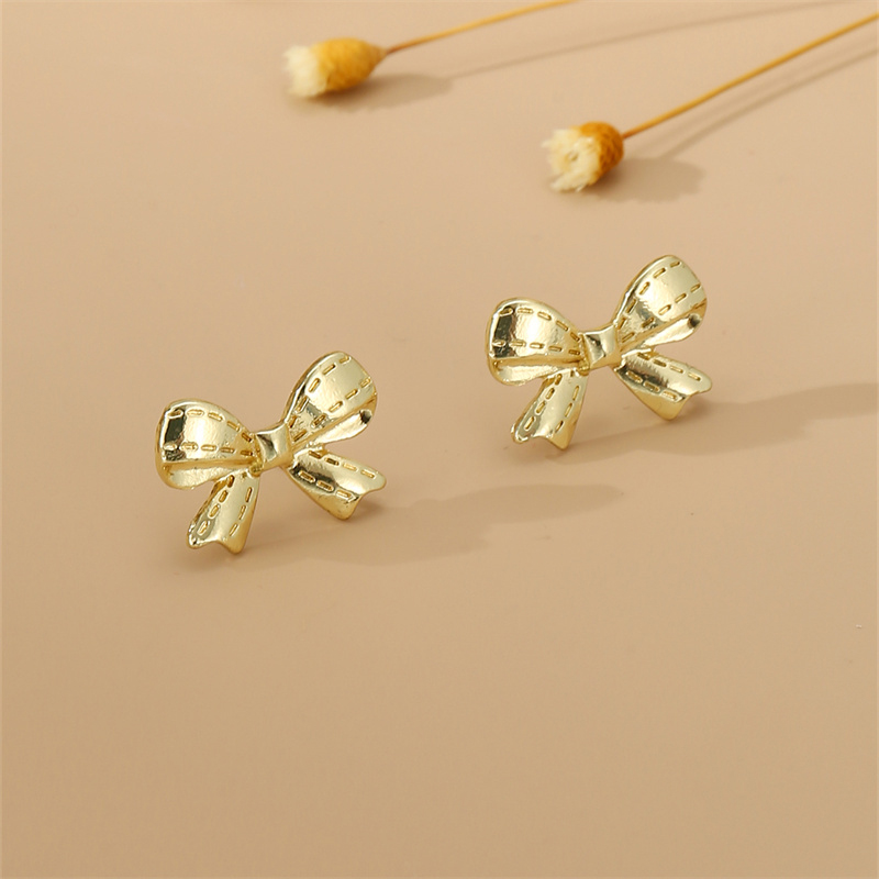1 Pair Cute Sweet Heart Shape Butterfly Beaded Hollow Out Alloy Ear Studs display picture 105