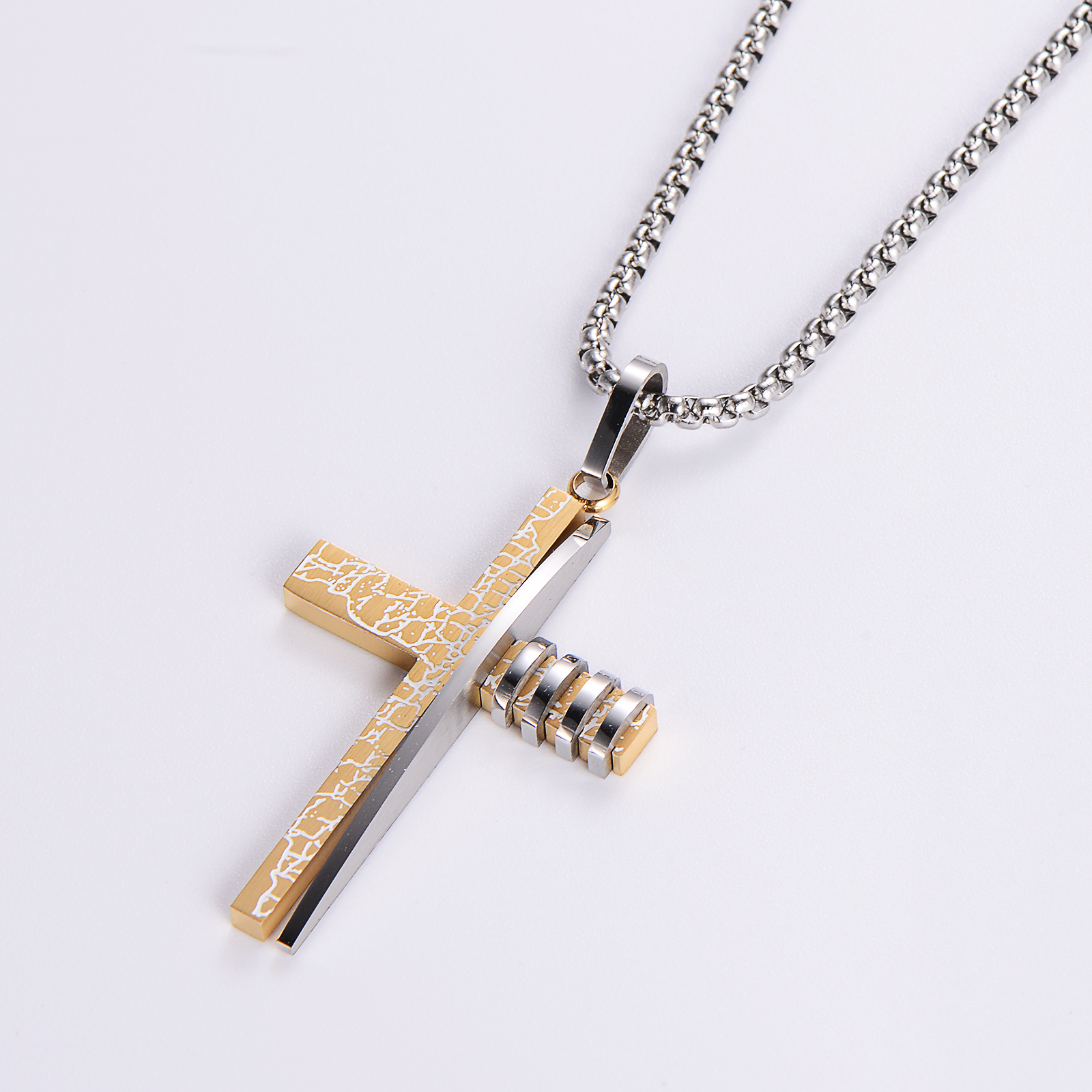 Streetwear Cross Stainless Steel Unisex Pendant Necklace display picture 3