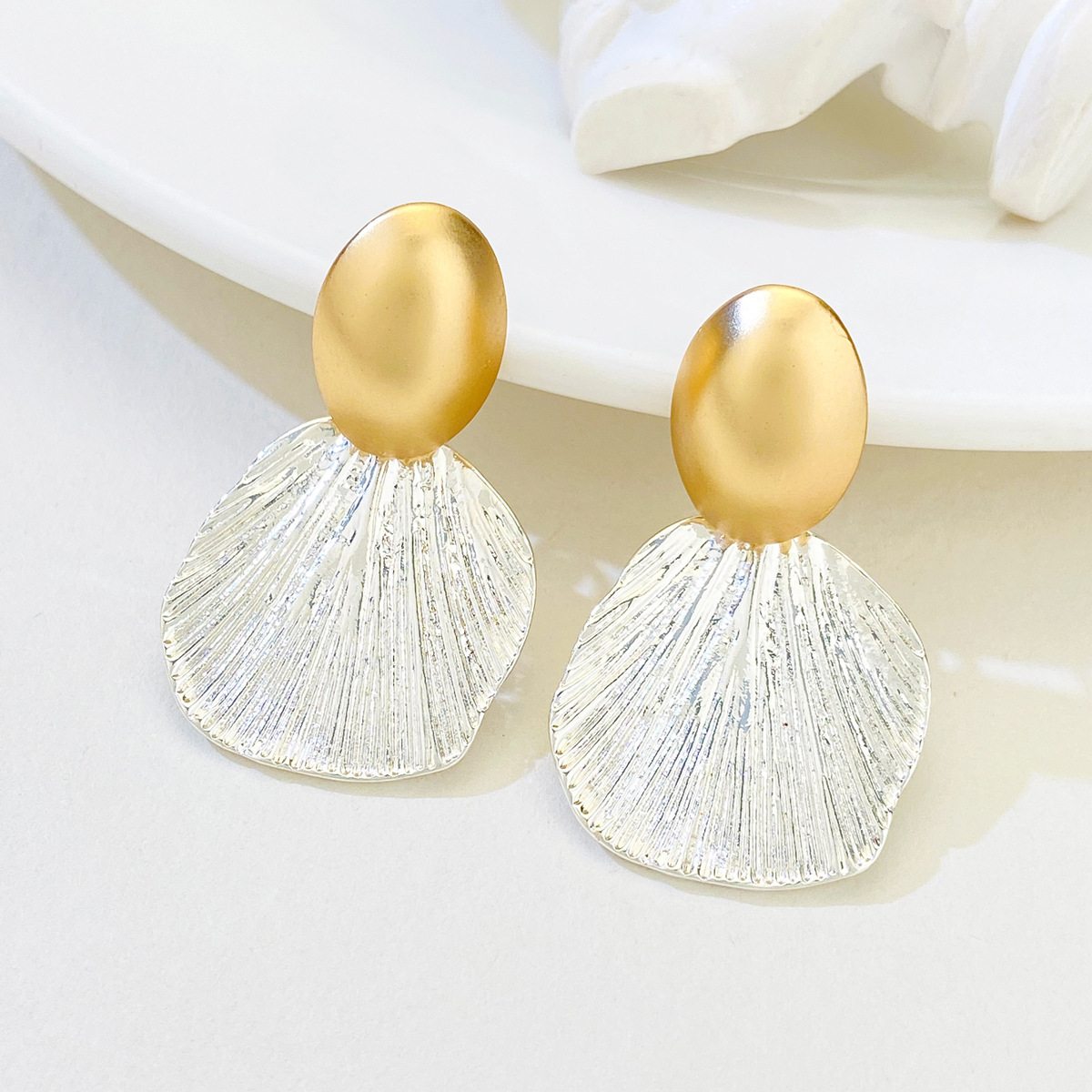 1 Pair Simple Style Color Block Plating Alloy Drop Earrings display picture 2