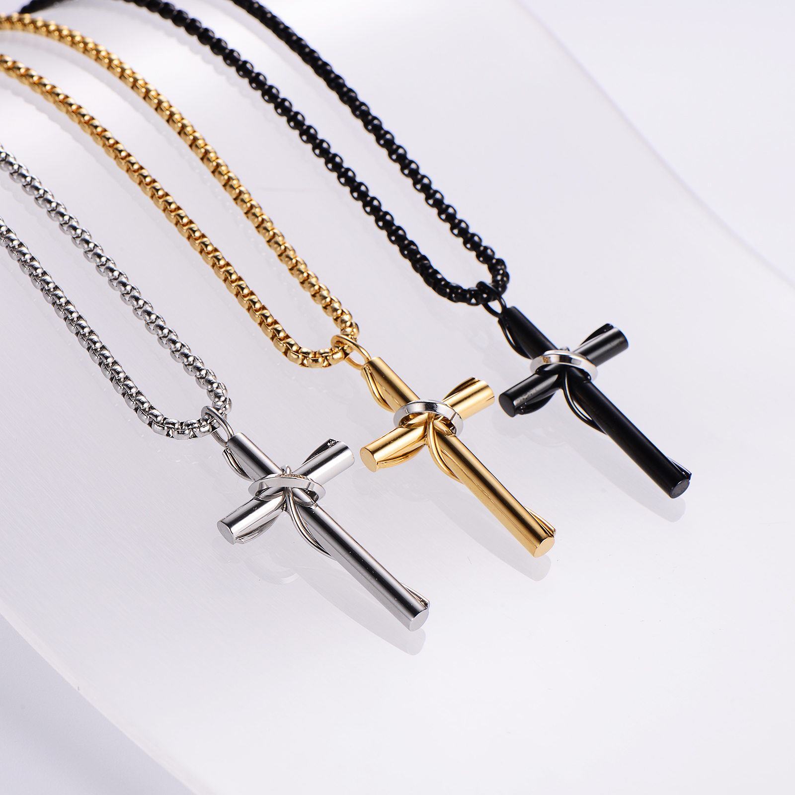 Streetwear Cross Stainless Steel Unisex Pendant Necklace display picture 1