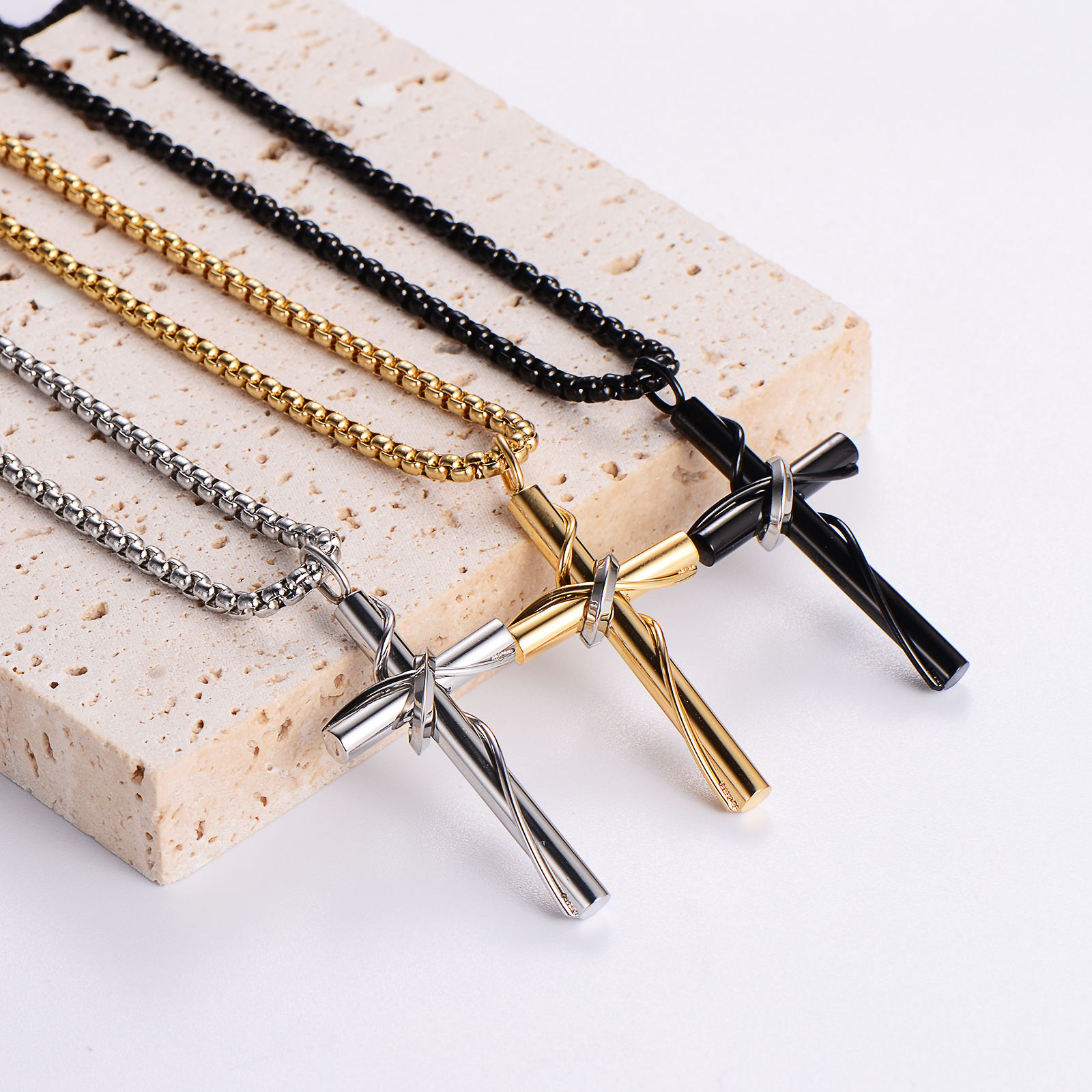 Streetwear Cross Stainless Steel Unisex Pendant Necklace display picture 4