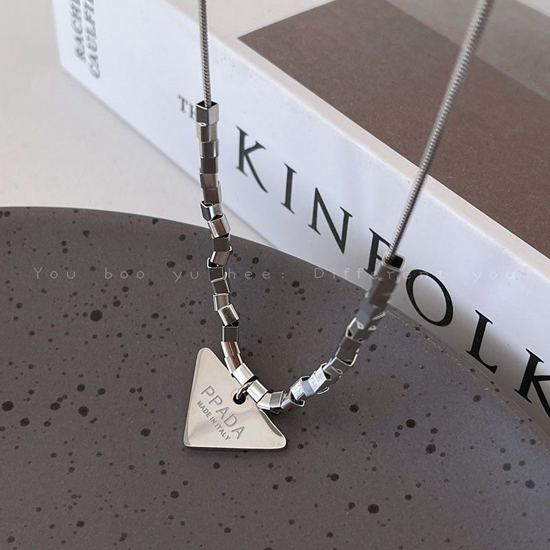 Casual Cool Style Triangle Stainless Steel Copper Pendant Necklace display picture 4