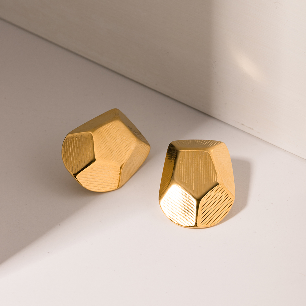 1 Pair Retro Geometric Plating 304 Stainless Steel 18K Gold Plated Ear Studs display picture 3