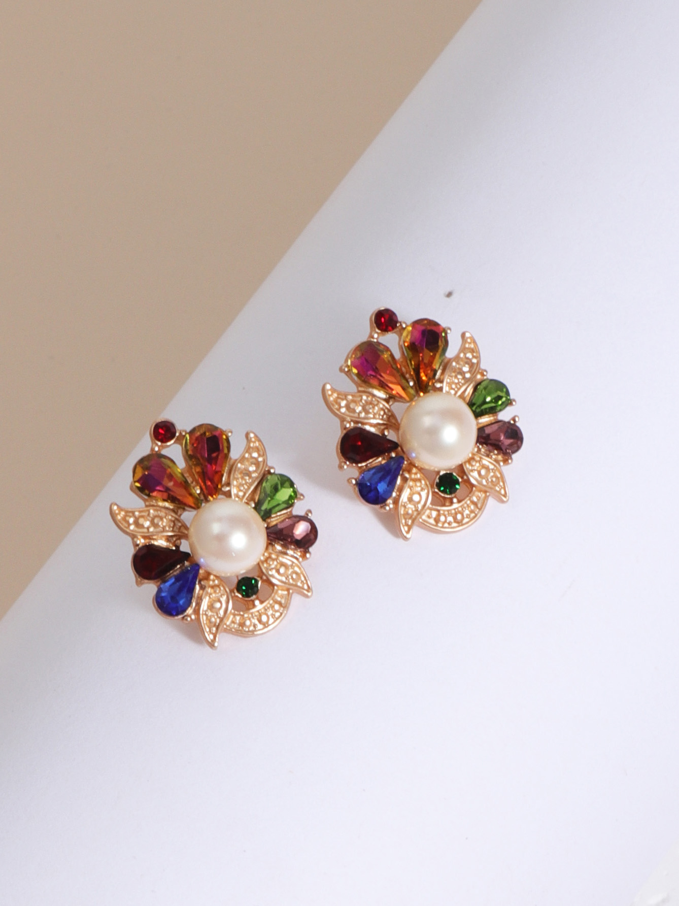 1 Pair Glam Lady Shiny Flower Plating Inlay Imitation Pearl Alloy Gem Rhinestones Pearl 18k Gold Plated Ear Studs display picture 2