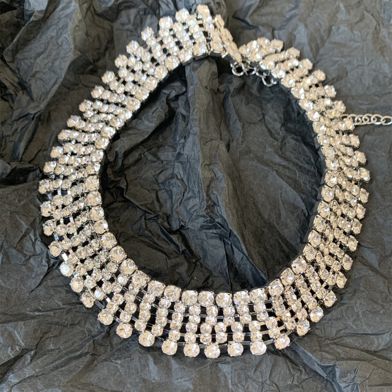 Vintage Style Exaggerated Solid Color Gold Plated Silver Plated Rhinestones Alloy Wholesale Necklace display picture 14