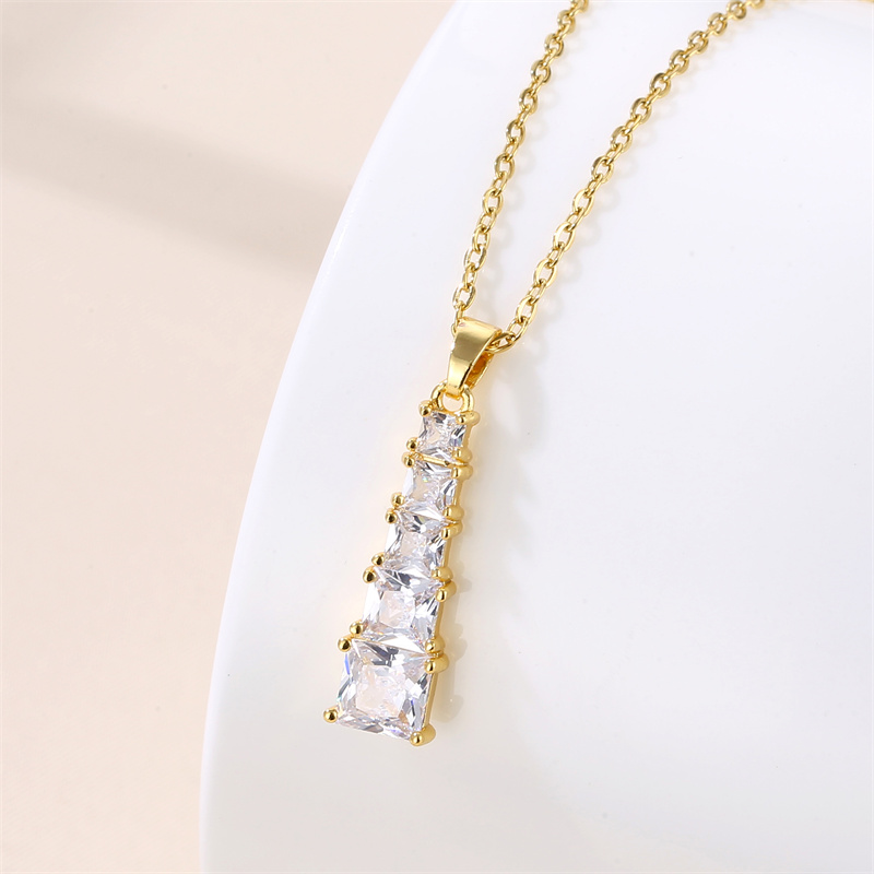 Stainless Steel Titanium Steel 18K Gold Plated Vintage Style Plating Inlay Round Heart Shape Snowflake Zircon Pendant Necklace display picture 2