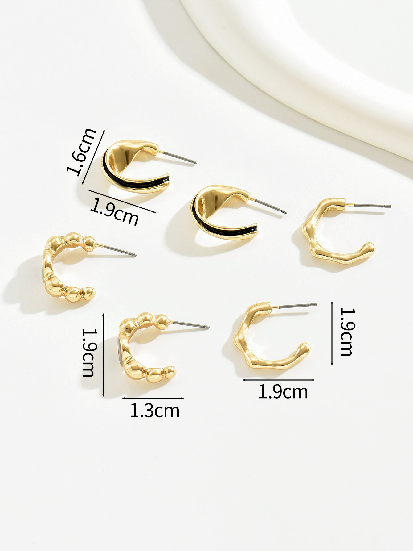 3 Pairs Casual Elegant Streetwear C Shape Alloy Ear Studs display picture 4