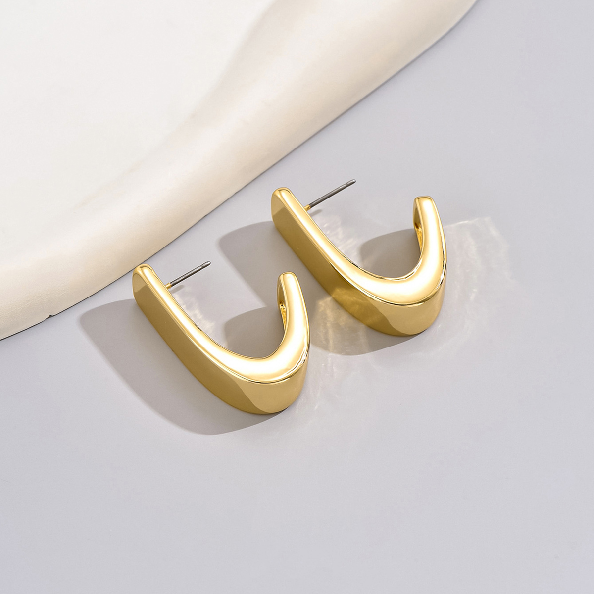 1 Pair Casual Basic Commute Irregular Alloy Ear Studs display picture 5