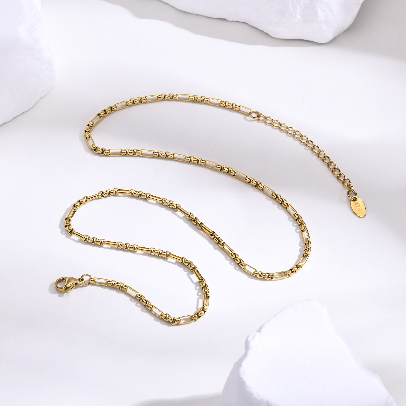 201 Stainless Steel Gold Plated Simple Style Solid Color Bracelets Necklace display picture 2