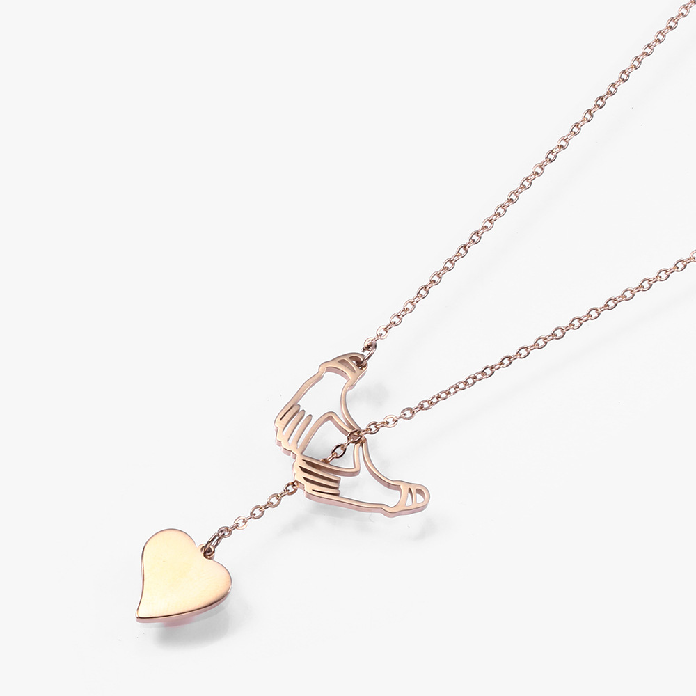304 Stainless Steel 18K Gold Plated Simple Style Commute Plating Heart Shape Pendant Necklace display picture 4