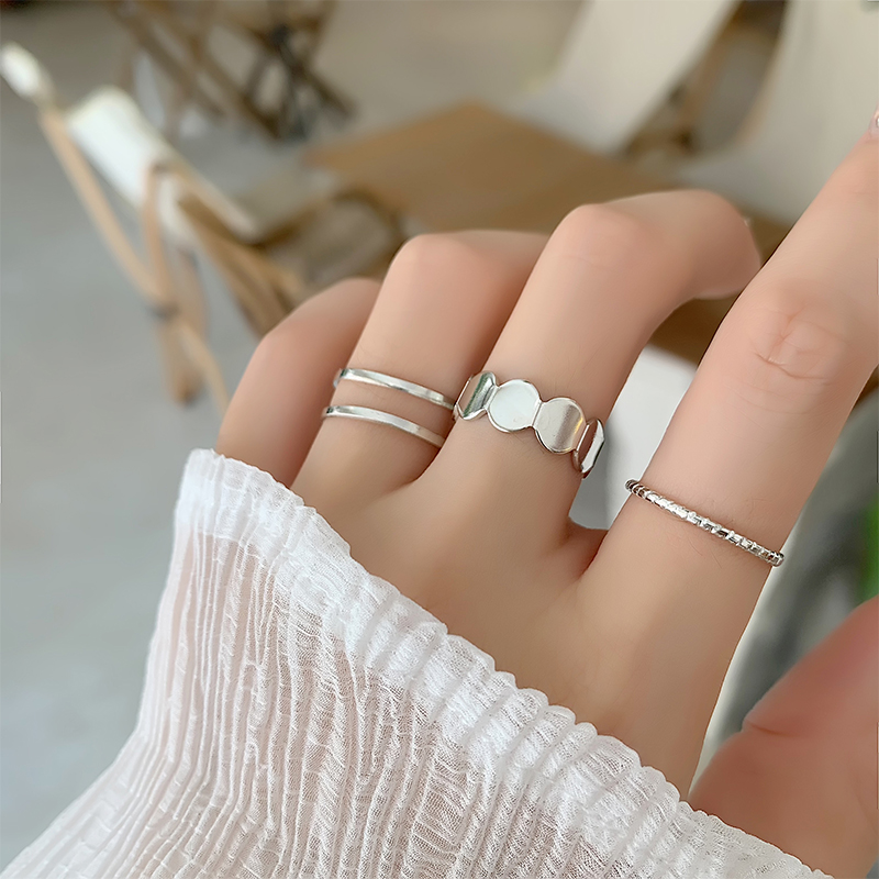 Casual Streetwear Solid Color White Gold Plated Alloy Wholesale Rings display picture 3