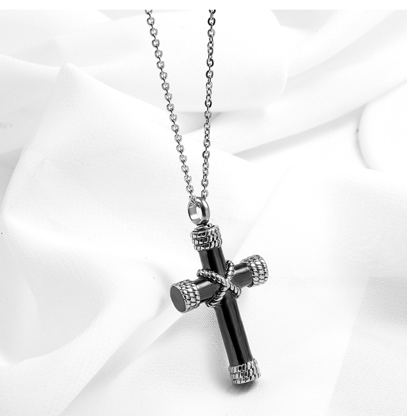 304 Stainless Steel 18K Gold Plated Hip-Hop Retro Plating Cross display picture 3