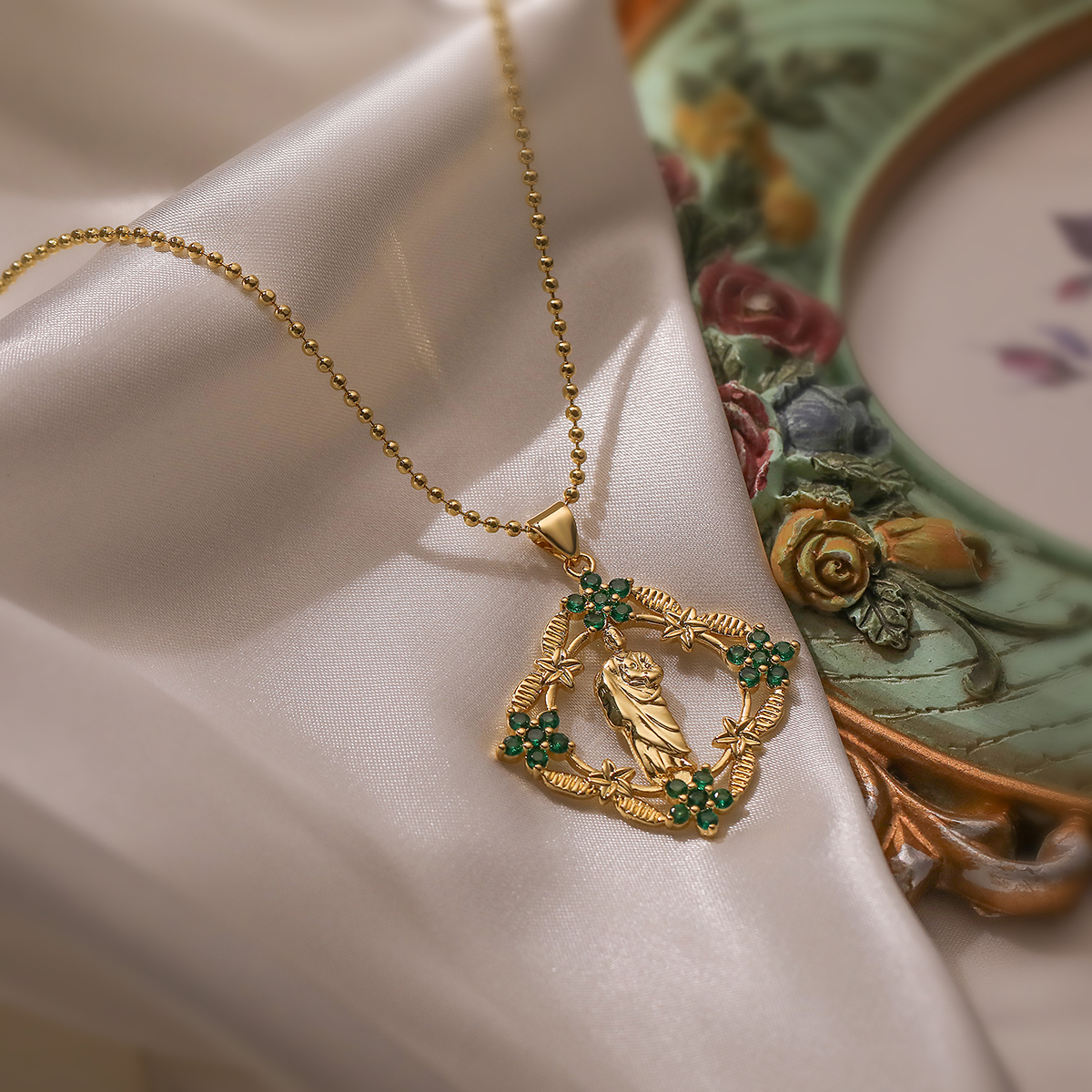 Einfacher Stil Pendeln Blume Kupfer Überzug Inlay Zirkon 18 Karat Vergoldet Halskette Mit Anhänger display picture 6