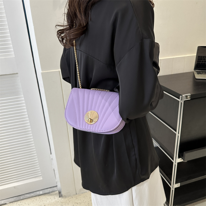 Women's Pu Leather Solid Color Cute Semicircle Flip Cover Shoulder Bag Crossbody Bag display picture 8