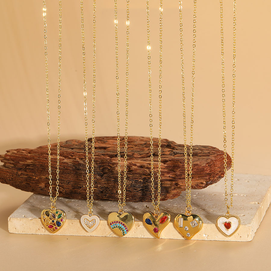 Einfacher Stil Herzform Kupfer Überzug Inlay Zirkon 14 Karat Vergoldet Halskette Mit Anhänger display picture 3