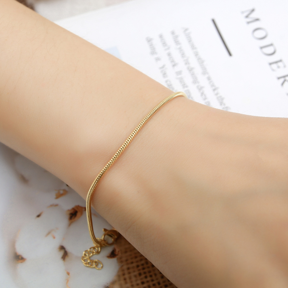Simple Style Commute Solid Color 304 Stainless Steel 18K Gold Plated Bracelets In Bulk display picture 5
