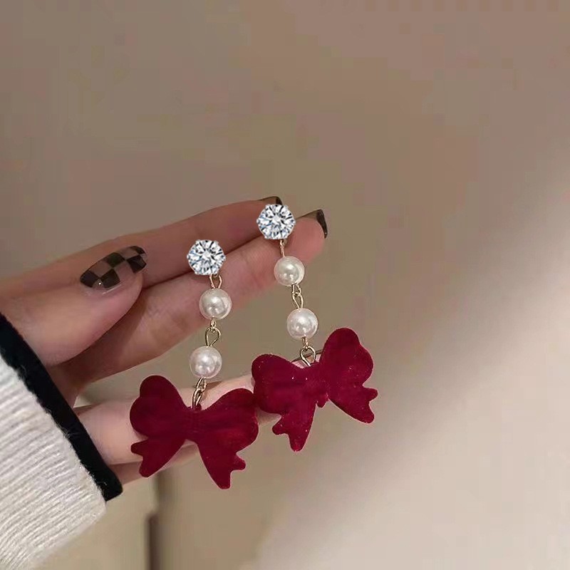 1 Paire Style Simple Style Classique Fleur Incruster Flocage Strass Perle Boucles D'oreilles display picture 7