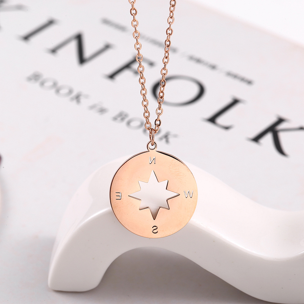 304 Stainless Steel 18K Gold Plated Modern Style Classic Style Plating Compass Pendant Necklace display picture 3