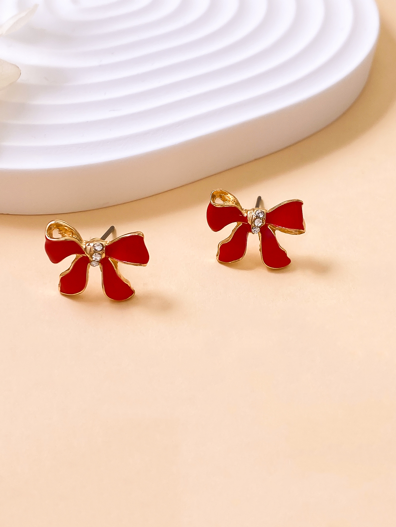 1 Pair Simple Style Classic Style Bow Knot Enamel Alloy Ear Studs display picture 3