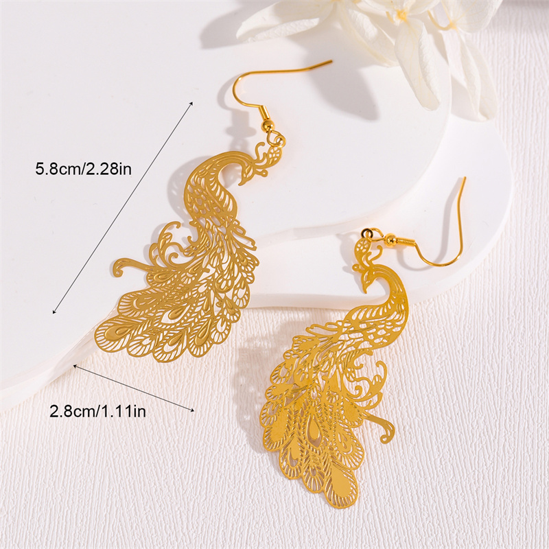 1 Pair Retro Simple Style Round Peacock Leaves Plating 201 Stainless Steel 18K Gold Plated Drop Earrings display picture 16