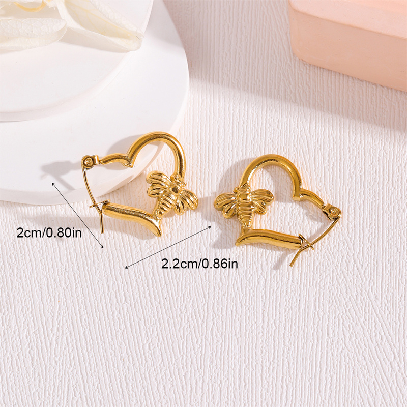 1 Pair Simple Style Irregular Heart Shape Bee Plating 201 Stainless Steel 18K Gold Plated Ear Studs display picture 5