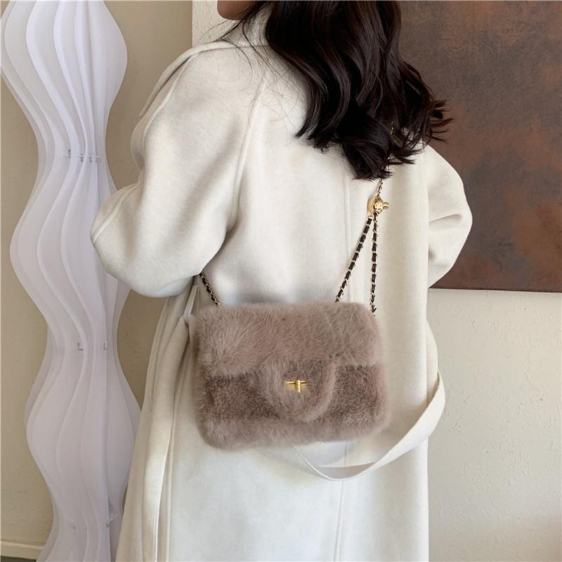 Women's Fur Solid Color Classic Style Square Lock Clasp Square Bag display picture 6