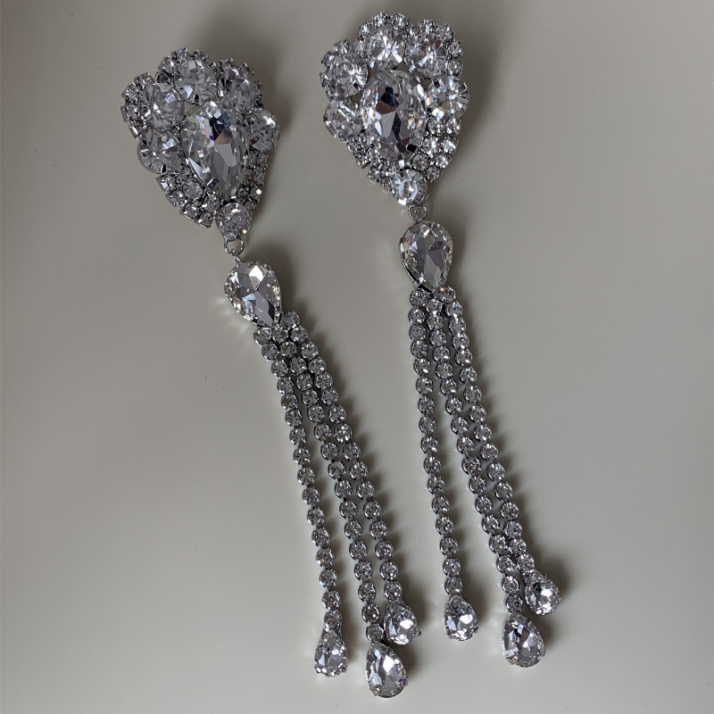 1 Pair Elegant Luxurious Geometric Plating Inlay Alloy Rhinestone Rhinestones Silver Plated Drop Earrings display picture 5
