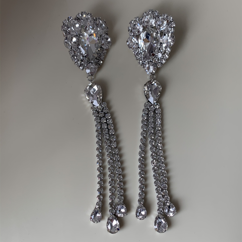 1 Pair Elegant Luxurious Geometric Plating Inlay Alloy Rhinestone Rhinestones Silver Plated Drop Earrings display picture 4