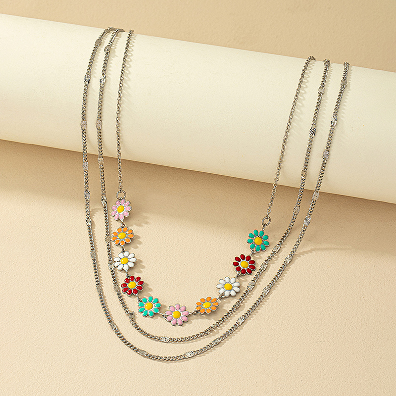 Elegant Flower Daisy Alloy Enamel Silver Plated Women's Three Layer Necklace display picture 9