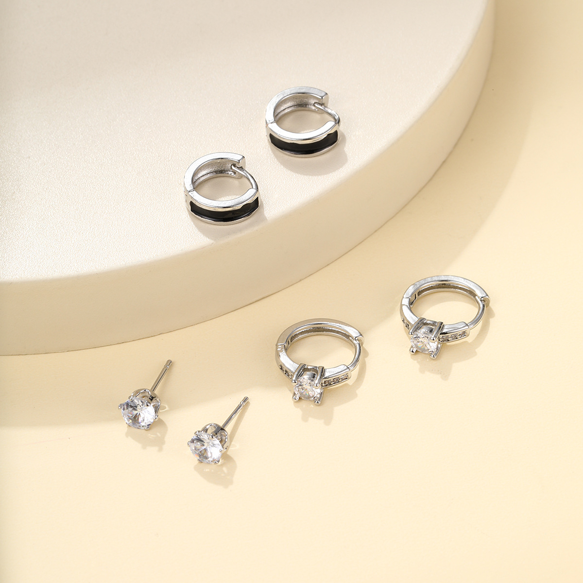 1 Set Basic Modern Style Geometric Star Heart Shape Plating Alloy Earrings display picture 8