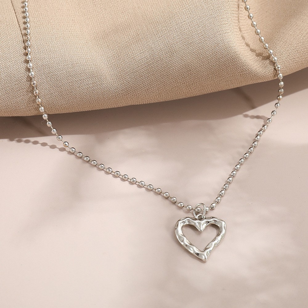 Simple Style Heart Shape Alloy Plating Women's Pendant Necklace display picture 3