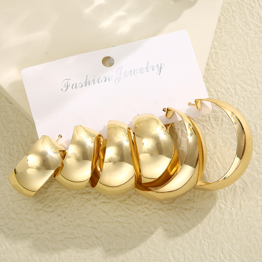 1 Set Modern Style C Shape Plating Alloy Earrings display picture 5