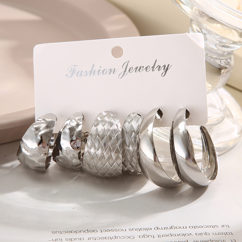 1 Set Modern Style C Shape Plating Alloy Earrings display picture 22