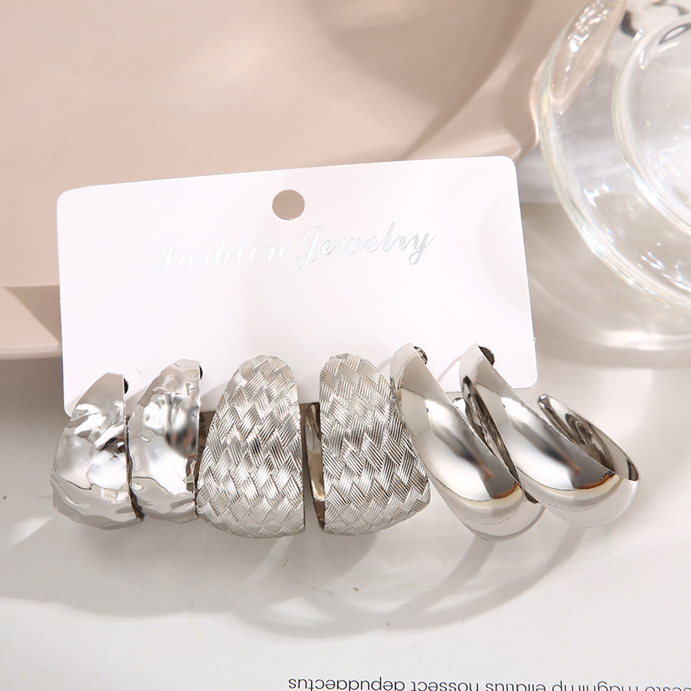 1 Set Modern Style C Shape Plating Alloy Earrings display picture 23