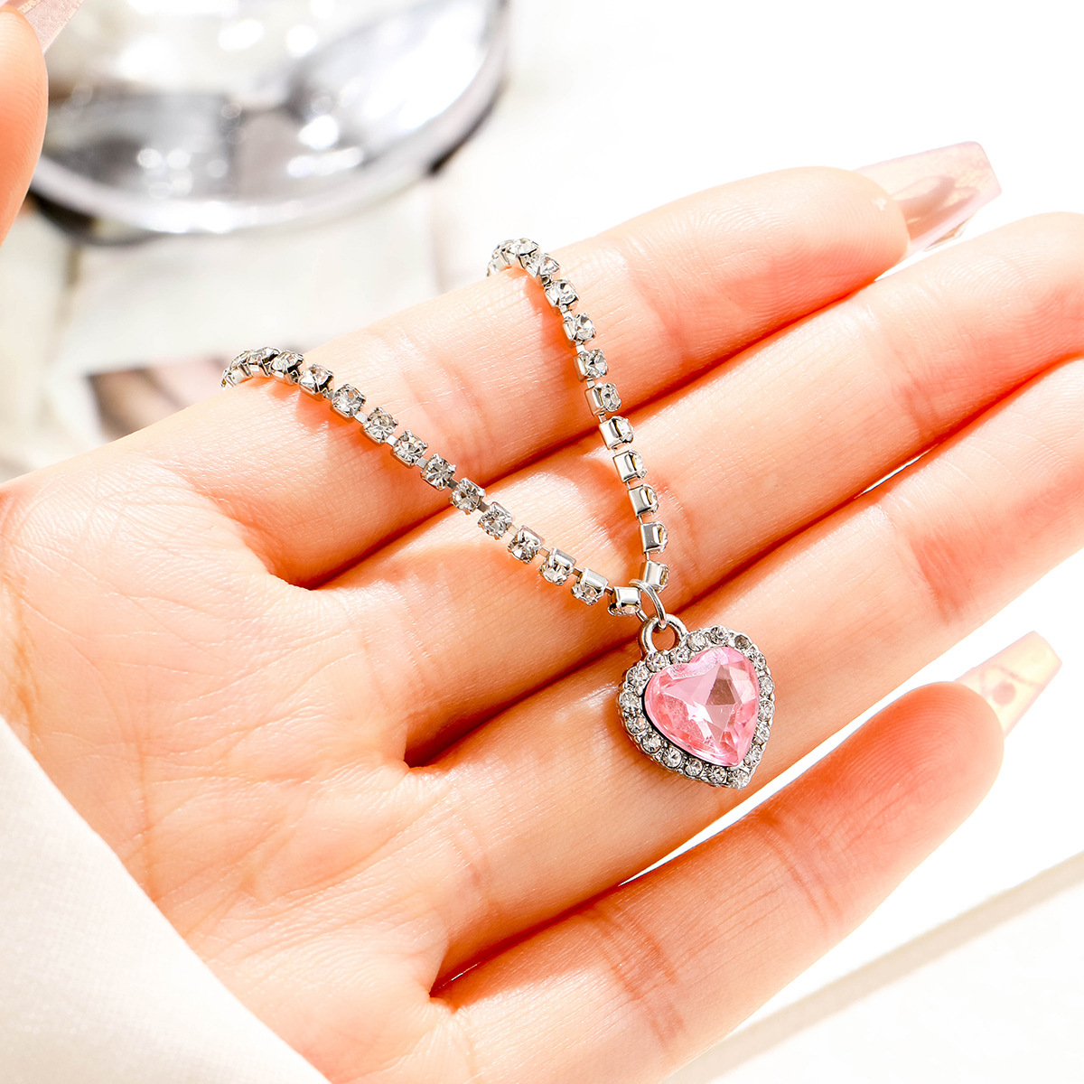 Y2k Simple Style Heart Shape Alloy Inlay Artificial Crystal Women's Pendant Necklace display picture 10