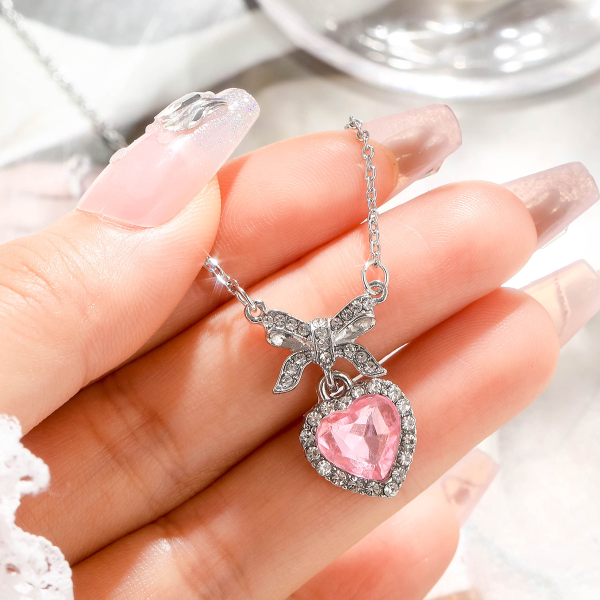 Y2k Simple Style Heart Shape Alloy Inlay Artificial Crystal Women's Pendant Necklace display picture 17