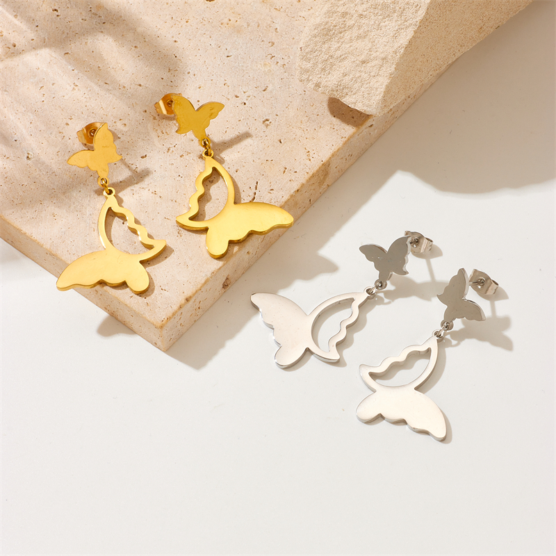 1 Pair Elegant Streetwear Butterfly Plating 304 Stainless Steel No Inlaid 18K Gold Plated Earrings display picture 3