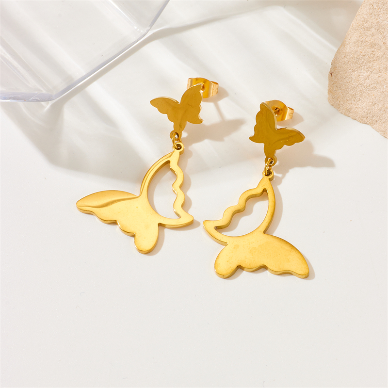1 Paar Elegant Strassenmode Schmetterling Überzug Edelstahl 304 Keine Intarsien 18 Karat Vergoldet Ohrringe display picture 6
