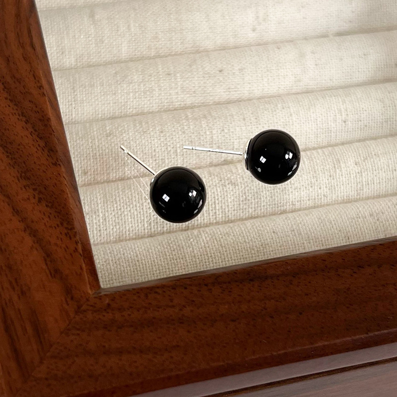 1 Pair Casual Elegant Simple Style Solid Color Arylic Ear Studs display picture 4