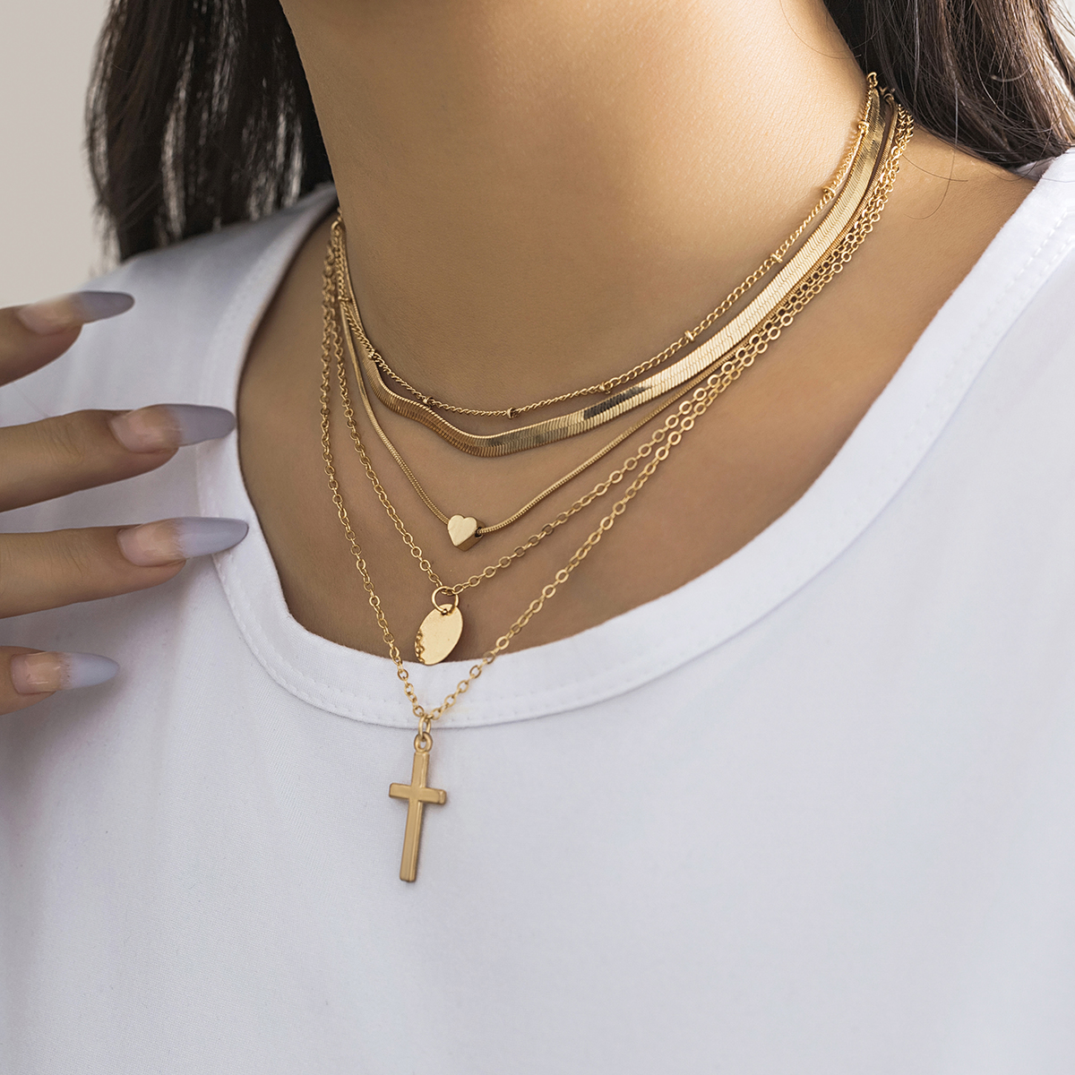 Casual Simple Style Commute Irregular Cross Round Alloy Copper Pendant Necklace display picture 6