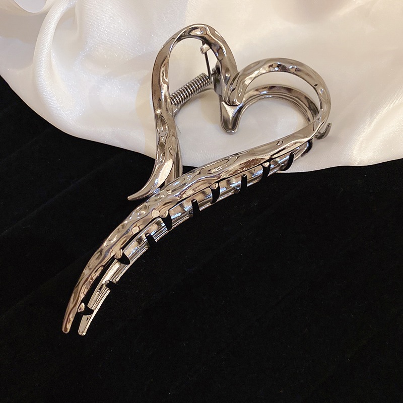 Simple Style Heart Shape Alloy Plating Hair Claws display picture 5