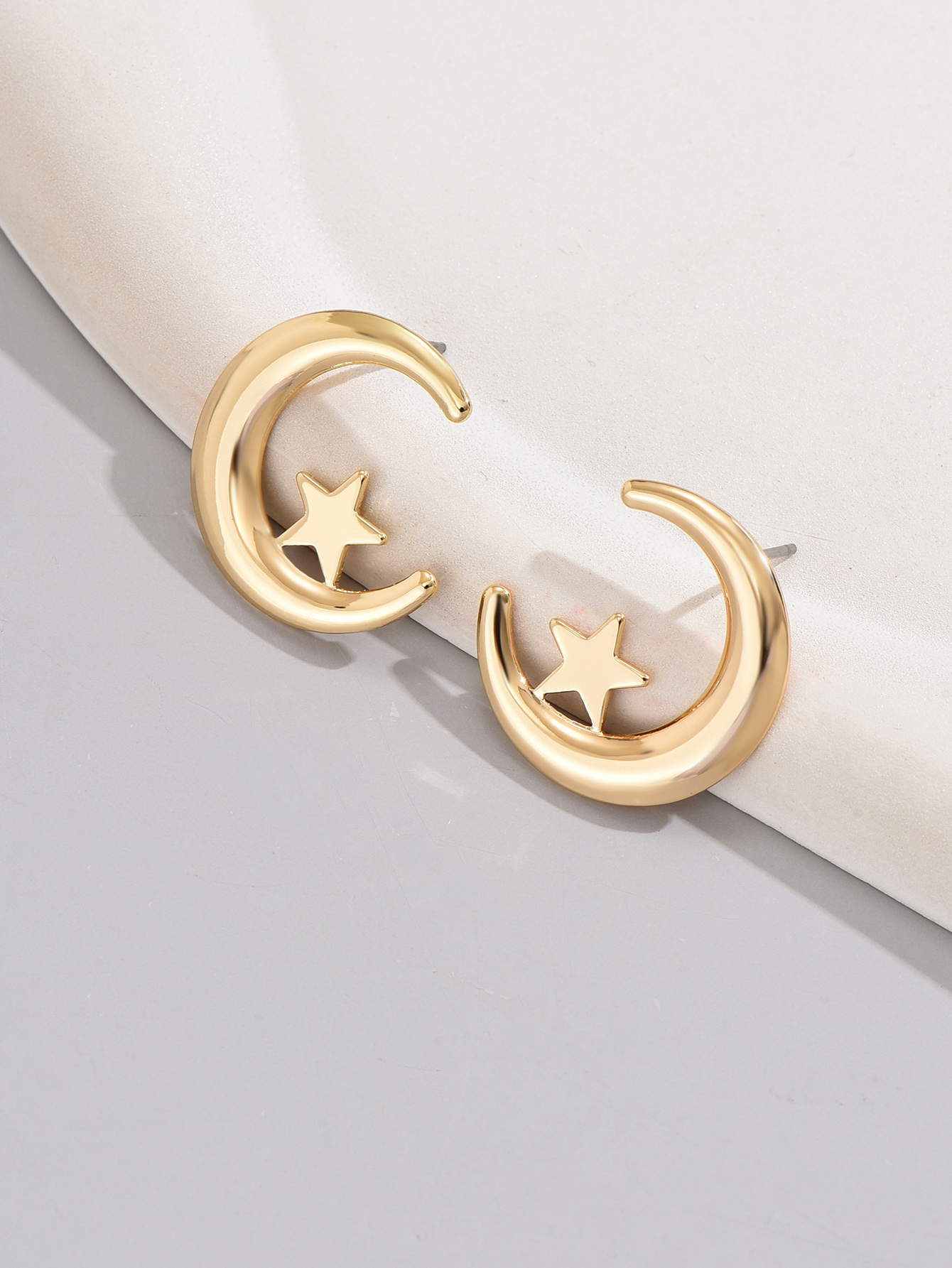 1 Pair Basic Round Moon Iron Ear Studs display picture 12